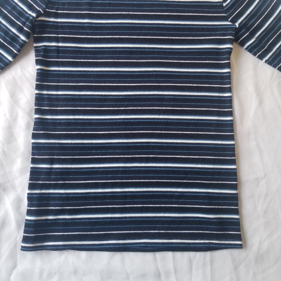 GAP Women's Long Sleeve Feather Tee XS Stripped - Picture 4 of 8